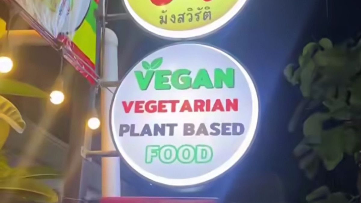 Find Vegetarian-Friendly Food In Thailand With This Simple Sign