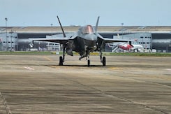 After 2 Weeks Of Saying No, UK Agrees To Move Stranded F-35B To Kerala Hangar After 2 Weeks Of Saying No, UK Agrees To Move Stranded F-35B To Kerala Hangar