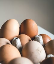 Tips To Check Egg Is Bad: इन 4 तरीकों से करें ताजे और पुराने अंडे की पहचान