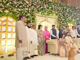 Rinku Singh Priya Saroj Engagement LIVE: सिक्‍सर किंग ने पहनी रिंग... रिंकू सिंह और प्रिया सरोज की हुई सगाई, अखिलेश यादव समेत कई VIP रहे मौजूद