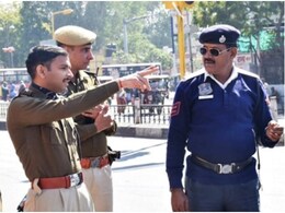 Rajasthan: जयपुर में DCP शाहीन सी का बड़ा एक्शन, एक साथ 17 जवान लाइन हाजिर; 4 पर 5 साल का लगाया प्रतिबंध Rajasthan: जयपुर में DCP शाहीन सी का बड़ा एक्शन, एक साथ 17 जवान लाइन हाजिर; 4 पर 5 साल का लगाया प्रतिबंध