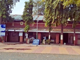 Akola News : ती कारवाई अन् तलाठी संतापला, नायब तहसीलदाराला जातीवाचक शिवीगाळ; ॲट्रॉसिटीचा गुन्हा दाखल