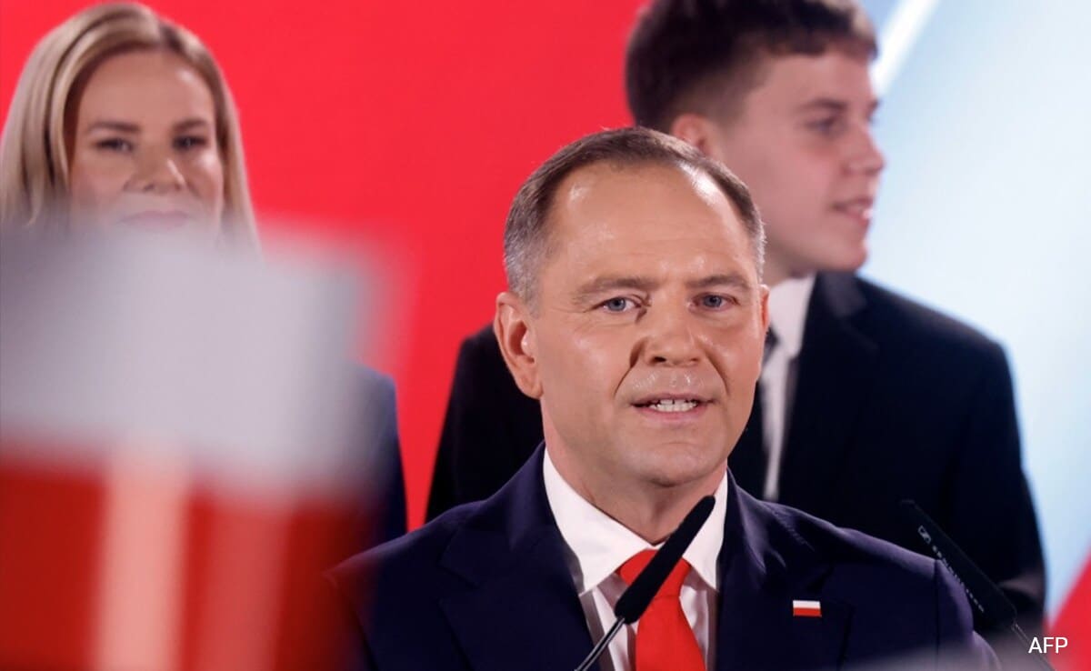 Варшава Nationalist historian Karol Nawrocki who is predicted to have