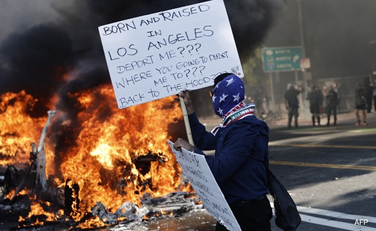 Лос Анджелис Калифорния Gavin Newsom губернаторът на Калифорния обяви в