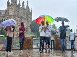बारिश ने रोकी मुंबई की रफ्तार, नवी मुंबई में दीवार गिरने से दबे कई वाहन, कल भी भारी बारिश की चेतावनी बारिश ने रोकी मुंबई की रफ्तार, नवी मुंबई में दीवार गिरने से दबे कई वाहन, कल भी भारी बारिश की चेतावनी