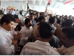 Bachchu Kadu Protest : बच्चू कडू आणि सरकारची बोलणी फिस्कटली, संजय राठोड यांच्यासमोर काय घडलं? Bachchu Kadu Protest : बच्चू कडू आणि सरकारची बोलणी फिस्कटली, संजय राठोड यांच्यासमोर काय घडलं?