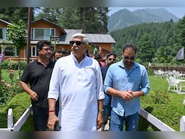 पहलगाम में फिर से आएगी पर्यटन की बहार, आतंकी हमला पीड़ितों का स्मारक बनाने पर भी विचार पहलगाम में फिर से आएगी पर्यटन की बहार, आतंकी हमला पीड़ितों का स्मारक बनाने पर भी विचार