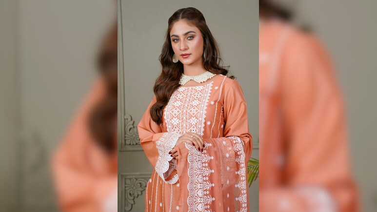 Parties में दिखाना चाहती हैं हटके और ग्लैमरस, तो अभी Heavy Discount में ट्राई करें ये शानदार Kurta Palazzo Sets Parties में दिखाना चाहती हैं हटके और ग्लैमरस, तो अभी Heavy Discount में ट्राई करें ये शानदार Kurta Palazzo Sets