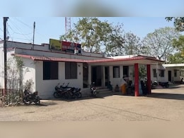 Horrific road accident : मैहर के सरला नगर में भीषण सड़क हादसा, तीन युवकों की मौके पर मौत; एक गंभीर घायल  Horrific road accident : मैहर के सरला नगर में भीषण सड़क हादसा, तीन युवकों की मौके पर मौत; एक गंभीर घायल