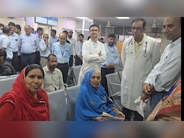 राजस्थान के अस्पतालों में मरीजों को लाइन लगाने की झंझट खत्म, लागू हो रहा क्यू मैनेजमेंट सिस्टम राजस्थान के अस्पतालों में मरीजों को लाइन लगाने की झंझट खत्म, लागू हो रहा क्यू मैनेजमेंट सिस्टम