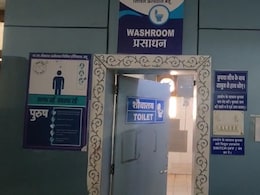 नवजात को मुंह में दबाकर कुत्ता बाहर आया... MP के महू में दिल दहला देने वाली घटना नवजात को मुंह में दबाकर कुत्ता बाहर आया... MP के महू में दिल दहला देने वाली घटना