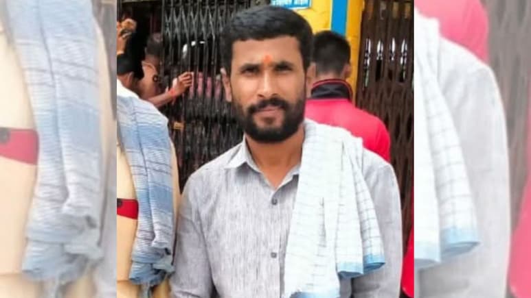Beed News: मुलीचं लग्न, पैशासाठी बापाची वणवण.. बँकेच्या गेटसमोर आयुष्य संपवलं Beed News: मुलीचं लग्न, पैशासाठी बापाची वणवण.. बँकेच्या गेटसमोर आयुष्य संपवलं