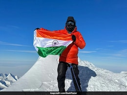 Shashi Tharoor Seeks S Jaishankar's Help For Indian Stuck On North American Peak Shashi Tharoor Seeks S Jaishankar's Help For Indian Stuck On North American Peak