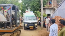 Passerby Jumps In To Save 3 Workers Trapped In Septic Tank, All 4 Killed