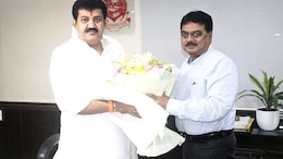 Maharashtra News : सुनील कुशिंरेंना अभय कोणाचे ? वादग्रस्त अधिकाऱ्यावर अद्याप कारवाई नाही