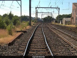 Why Are Railway Tracks Buckling In Britain? Know The Reason And Why Services Have To Be Stopped Why Are Railway Tracks Buckling In Britain? Know The Reason And Why Services Have To Be Stopped