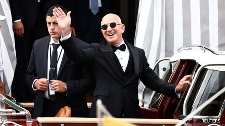 Jeff Bezos' Biological Father Didn't Know He Was A Billionaire Until 2012