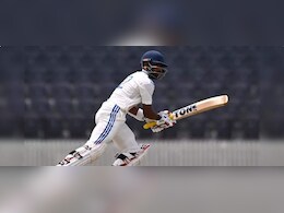 Ind A vs Eng Lions: 'वह बढ़िया घरेलू टेस्ट प्लेयर है, लेकिन...', इंग्लैंड दौरे पर इस बल्लेबाज को सोशल मीडिया ने घेरा Ind A vs Eng Lions: 'वह बढ़िया घरेलू टेस्ट प्लेयर है, लेकिन...', इंग्लैंड दौरे पर इस बल्लेबाज को सोशल मीडिया ने घेरा