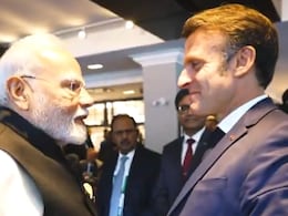 Macron Shares PM Modi's "Fighting On Twitter" Viral Joke Macron Shares PM Modi's "Fighting On Twitter" Viral Joke