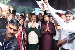Gautam Adani, Wife Priti Adani Attend Jagannath Rath Yatra In Puri Gautam Adani, Wife Priti Adani Attend Jagannath Rath Yatra In Puri