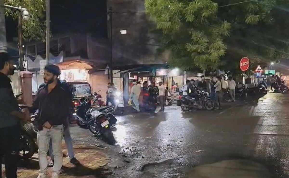 Argument over horn honking One killed two seriously injured in akola