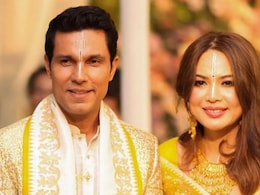 Randeep Hooda: वाटीत लघुशंका करायला लावली! रणदीप हुडाला करायला लावले चित्र-विचित्र विधी Randeep Hooda: वाटीत लघुशंका करायला लावली! रणदीप हुडाला करायला लावले चित्र-विचित्र विधी