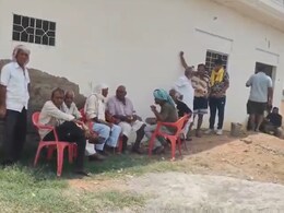 सीकर: विवाहिता की संदिग्ध परिस्थितियों में मौत, पति ने गांव के दो युवकों पर लगाया हत्या का आरोप; जांच में जुटी पुलिस सीकर: विवाहिता की संदिग्ध परिस्थितियों में मौत, पति ने गांव के दो युवकों पर लगाया हत्या का आरोप; जांच में जुटी पुलिस