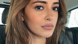 Ananya Panday Is Summer-Ready In Dual-Toned Eye Makeup And A Turquoise Bikini Top