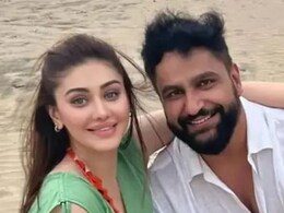 Shefali Jariwala Death: Parag Tyagi Kisses Wife's Body, Actress's Mother Breaks Down