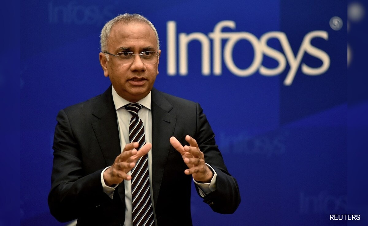 Бенгалуру Infosys CEO SALIL PAREKH COMNESTATION нарасна с 21 7