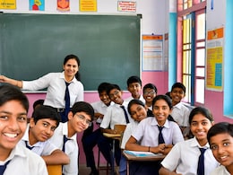 Shala Utsav: आज से छत्तीसगढ़ में स्कूलों का नया सत्र शुरू, प्रदेश में मनाया जाएगा 'शाला प्रवेश उत्सव' Shala Utsav: आज से छत्तीसगढ़ में स्कूलों का नया सत्र शुरू, प्रदेश में मनाया जाएगा 'शाला प्रवेश उत्सव'