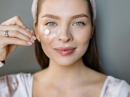 गर्मियों में आपकी Skin को Glowing और Hydrated बनाएंगी ये Face Creams, Ponds, Hyphen से लेकर FoxTale तक देखें बेस्ट डील्स गर्मियों में आपकी Skin को Glowing और Hydrated बनाएंगी ये Face Creams, Ponds, Hyphen से लेकर FoxTale तक देखें बेस्ट डील्स