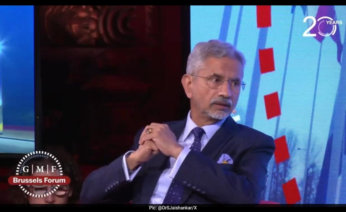 Brussels Министърът на външните работи е Jaishankar докато говорите на