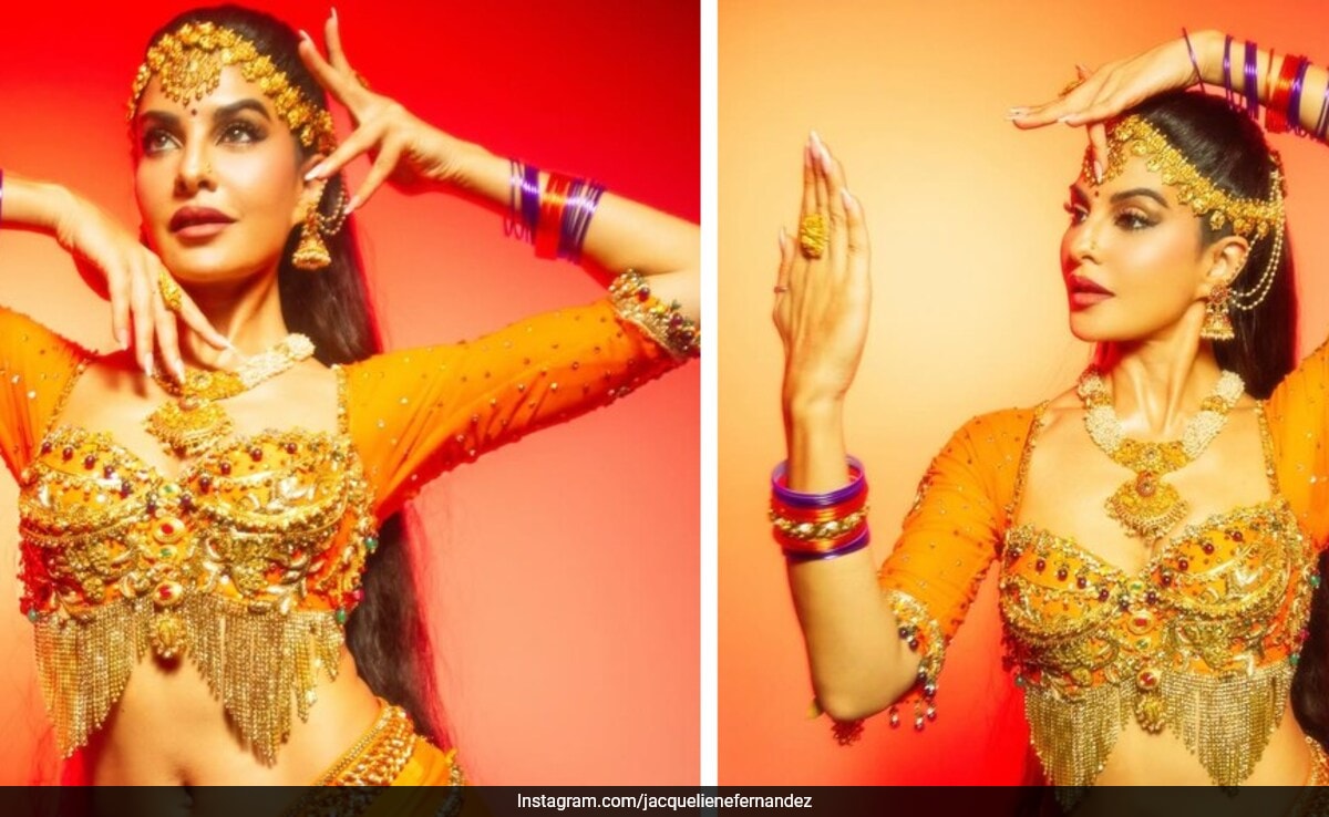 Jacqueline Fernandez in Ethnic Wear at Awards Function