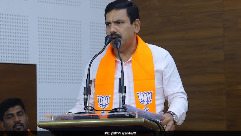 "Karnataka Tug-Of-War Could See Congress Split In Half": BJP Leader