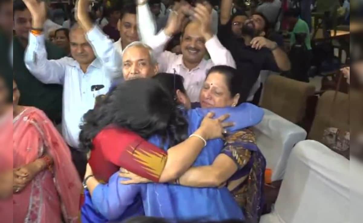 Family of the group captain share an emotional hug soon after Axiom-4 lift-off. Family of the group captain share an emotional hug soon after Axiom-4 lift-off.