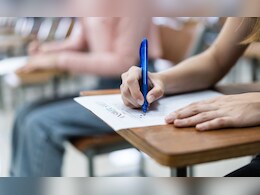 CBSE ने डेटशीट में किया बदलाव, 3 मार्च को होने वाली 10-12वीं की परीक्षा इस दिन होगी