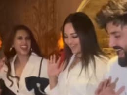 Sonakshi Sinha, Zaheer Iqbal And BFF Huma Qureshi Burn The Dance Floor. Watch Sonakshi Sinha, Zaheer Iqbal And BFF Huma Qureshi Burn The Dance Floor. Watch