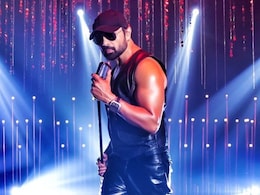 Himesh Reshammiya's Cap Mania Tour Is A Full-Blown Phenomenon And Delhi Is Next