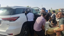 हरिद्वार से गंगा स्नान कर लौट रहे श्रद्धालुओं का वाहन कंटेनर से टकराया, दो की मौत; 15 घायल