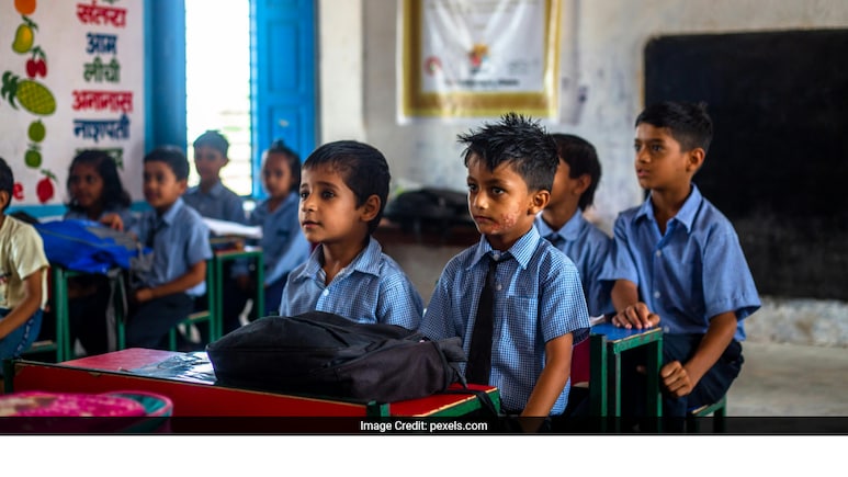 RTE Admission : विद्यार्थ्यांसह पालकांना मोठा दिलासा, RTE अंतर्गत प्रवेश प्रक्रियेतील मोठी अट स्थगित&nbsp;