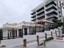 क्या मन्नत की मरम्मत में नियमों की हो रही है अनदेखी? शाहरुख के घर क्यों पहुंची BMC और वन विमाग की टीम क्या मन्नत की मरम्मत में नियमों की हो रही है अनदेखी? शाहरुख के घर क्यों पहुंची BMC और वन विमाग की टीम