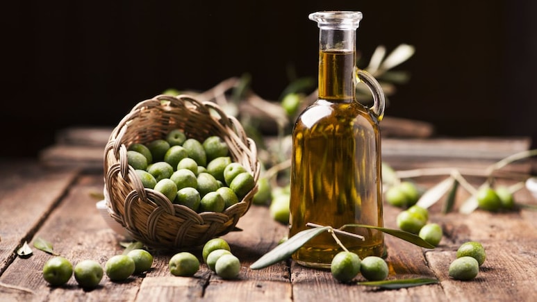 8 Health Benefits Of Consuming Extra Virgin Olive Oil Daily