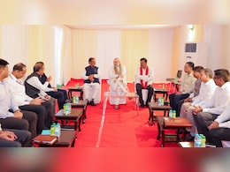 'बहादुर जवानों से मिलने के लिए उत्सुक हूं...' अमित शाह से दिल्ली में सीएम के साथ मिले ये टॉप अफसर 'बहादुर जवानों से मिलने के लिए उत्सुक हूं...' अमित शाह से दिल्ली में सीएम के साथ मिले ये टॉप अफसर