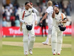 'निचे ही रह...', पिच पर विस्फोट मचाना चाह रहे थे कैप्टन गिल, पंत ने दी चौंकाने वाली चेतावनी, VIDEO 'निचे ही रह...', पिच पर विस्फोट मचाना चाह रहे थे कैप्टन गिल, पंत ने दी चौंकाने वाली चेतावनी, VIDEO