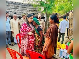 शादी से पहले भाई को मारा, लूट ले गए सामान, अब पुलिस कर रही दुल्हन का कन्यादान शादी से पहले भाई को मारा, लूट ले गए सामान, अब पुलिस कर रही दुल्हन का कन्यादान