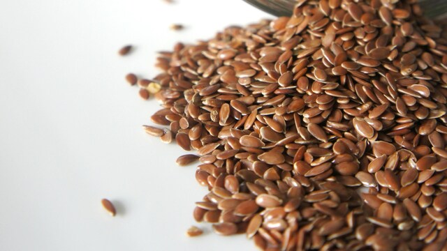 Is There A Right Time To Have Flaxseeds? Nutritionist Explains