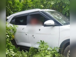 मणिपुर चुराचांदपुर में बंदूकधारियों ने 4 लोगों की गोली मारकर की हत्या मणिपुर चुराचांदपुर में बंदूकधारियों ने 4 लोगों की गोली मारकर की हत्या