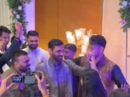 Watch: Pacer Bhuvneshwar Kumar's Dance On "<i>Sadi Gali</i>" Song At Rinku Singh-Priya Saroj's Engagement Watch: Pacer Bhuvneshwar Kumar's Dance On "<i>Sadi Gali</i>" Song At Rinku Singh-Priya Saroj's Engagement