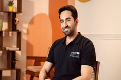 Ayushmann Khurrana की पेरेंट्स से अपील: बच्चों के लिए रोज़ खेलने का समय निकालें | UNICEF India Ayushmann Khurrana की पेरेंट्स से अपील: बच्चों के लिए रोज़ खेलने का समय निकालें | UNICEF India